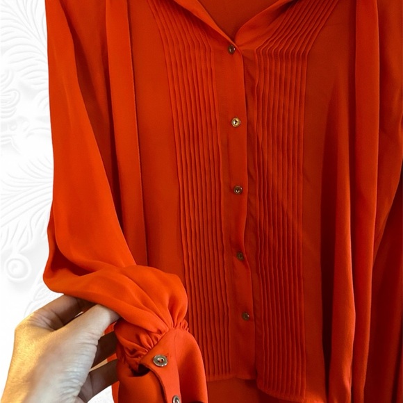 L’AGENCE Size Medium 100% Silk Blouse Top Button Down burnt orange Long Sleeve - Picture 4 of 8